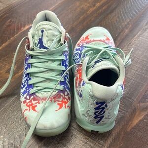 Jordan Kids Zion Sneakers